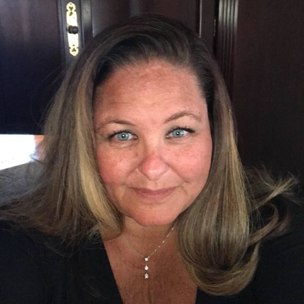 Meet your Posher, Karen - Picture 2 of 2